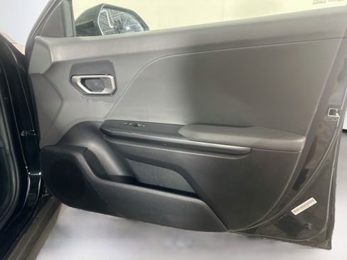 Used 2025 Kia K4 FWD image 30