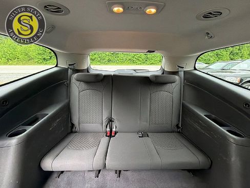 Used 2010 Chevrolet Traverse LT w/ Personal Connectivity Package FWD image 21