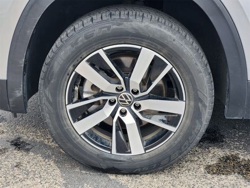 Used 2022 Volkswagen Atlas SE image 9