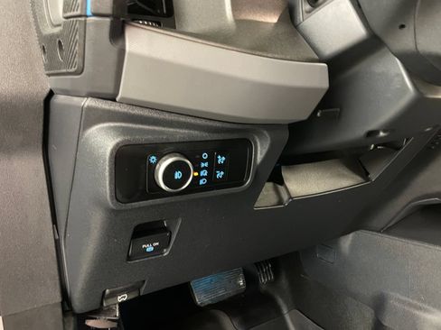 Used 2024 Ford Bronco Black Diamond AWD/4WD image 25