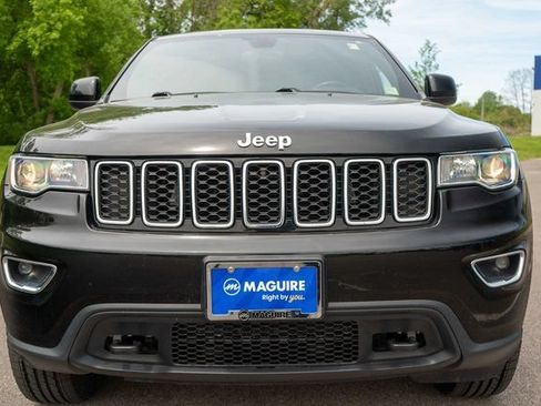 Used 2020 Jeep Grand Cherokee Laredo AWD/4WD image 3