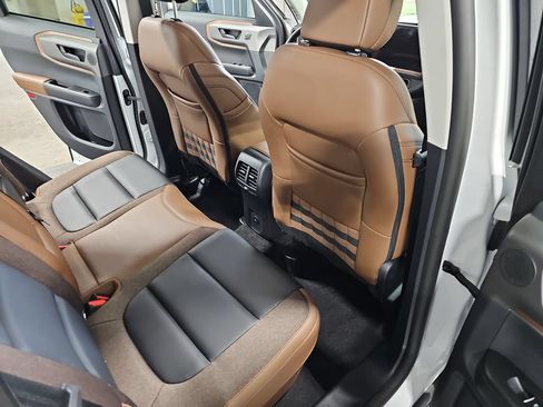 Used 2025 Ford Bronco Sport Outer Banks w/ Outer Banks Tech Package+ AWD/4WD image 11
