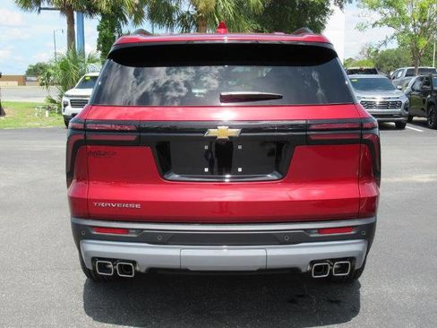 New 2025 Chevrolet Traverse LT w/ Enhanced Driving Package image 5