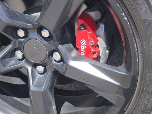 Used 2018 Chevrolet Camaro LT w/ RS Package image 5