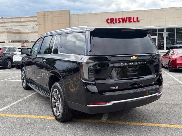 Used 2025 Chevrolet Suburban LT w/ Comfort Package AWD/4WD image 5