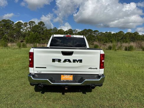 Certified 2025 RAM 1500 Big Horn AWD/4WD image 4