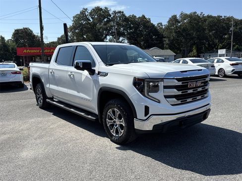 Used 2024 GMC Sierra 1500 SLE w/ Preferred Package image 7