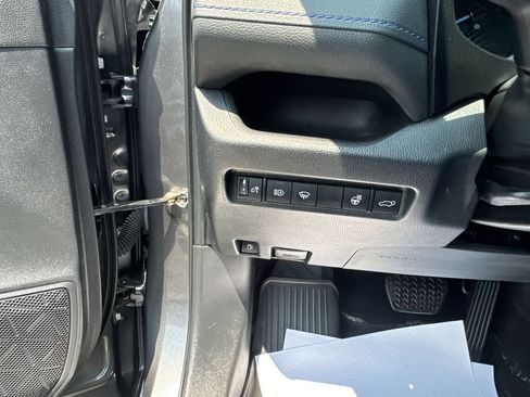Used 2022 Toyota RAV4 SE w/ Convenience Package AWD/4WD image 20