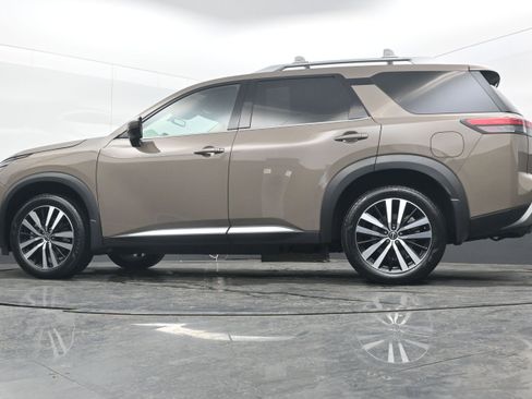 Certified 2024 Nissan Pathfinder Platinum w/ Cargo Package image 27