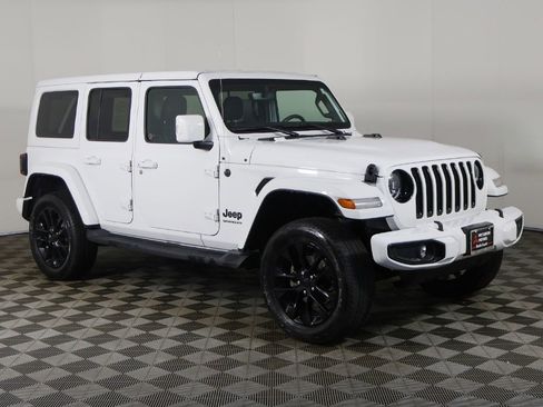 Used 2023 Jeep Wrangler Unlimited Sahara AWD/4WD image 2