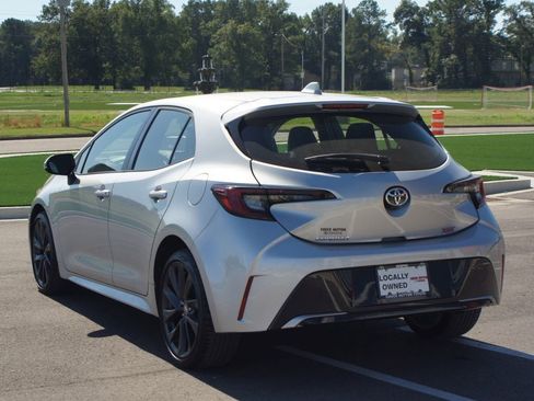 Used 2023 Toyota Corolla XSE image 14