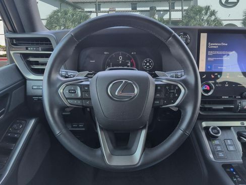 Used 2025 Lexus GX 550 AWD/4WD image 13