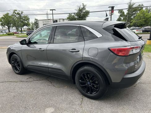 Used 2022 Ford Escape SE w/ Convenience Package FWD image 7