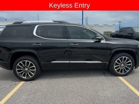 Used 2020 GMC Acadia Denali w/ Technology Package AWD/4WD image 9