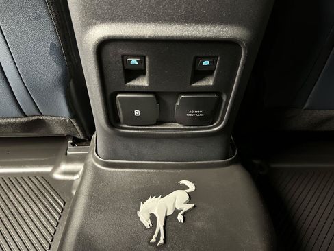Certified 2024 Ford Bronco Outer Banks AWD/4WD image 12