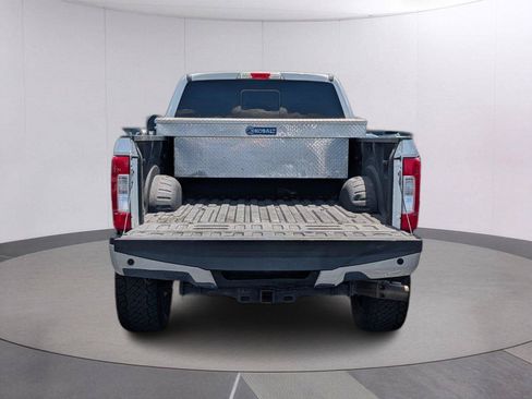 Used 2017 Ford F250 Lariat w/ Chrome Package AWD/4WD image 5