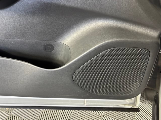 Used 2025 Nissan Rogue SV FWD image 16