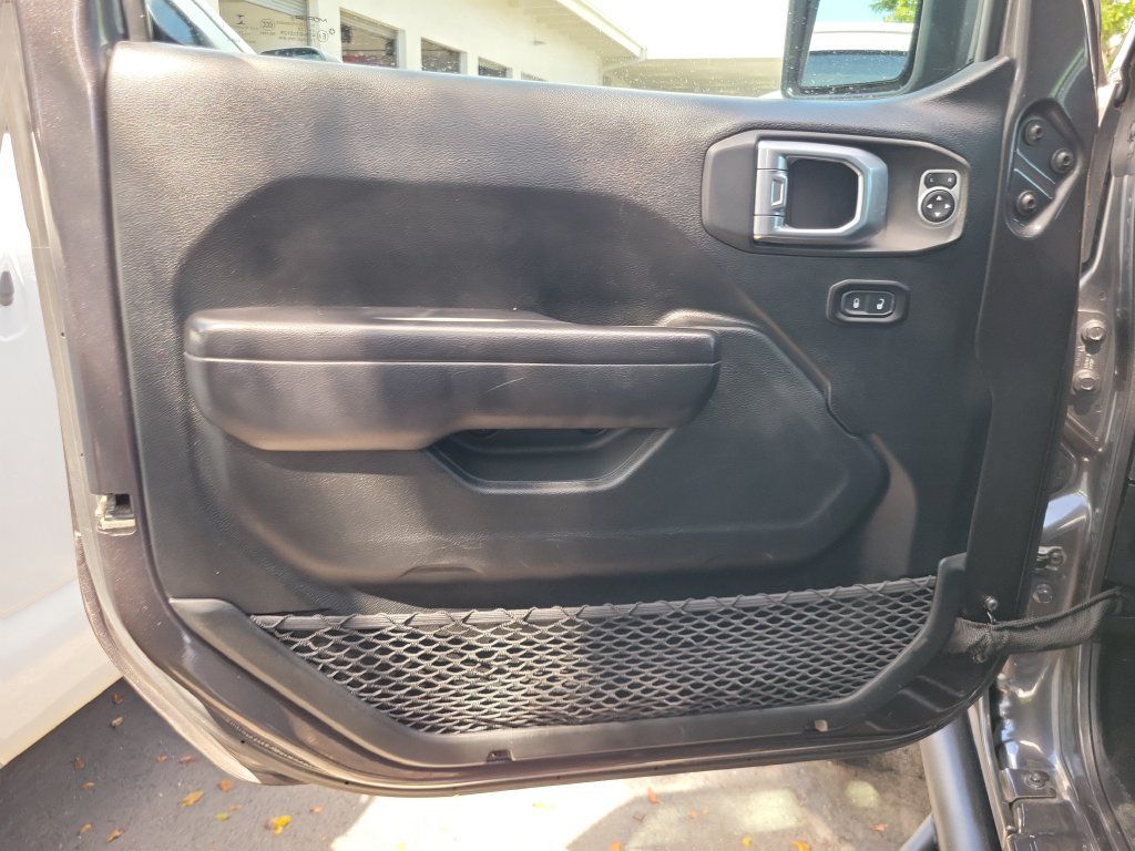 Used 2020 Jeep Wrangler Unlimited Sport AWD/4WD image 13