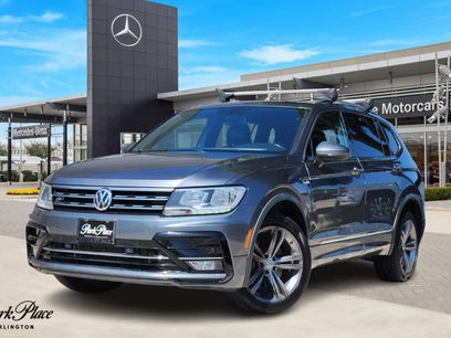 Used 2018 Volkswagen Tiguan SEL w/ R-Line Package