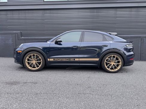 Certified 2024 Porsche Cayenne Turbo GT image 2