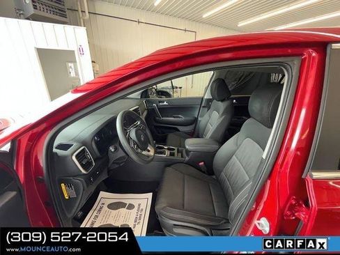 Used 2022 Kia Sportage LX image 16
