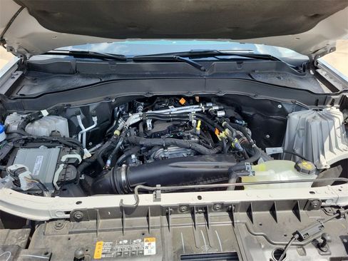 Used 2025 Ford Explorer Active image 24
