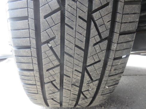 Used 2018 Volkswagen Tiguan SEL image 38