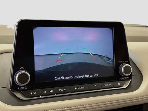 Used 2023 Nissan Rogue SV image 22