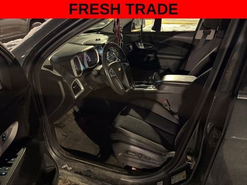 Used 2017 Chevrolet Equinox LT w/ Convenience Package image 11