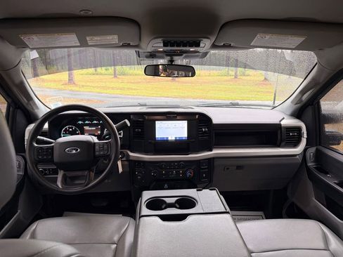 Used 2025 Ford F350 XL AWD/4WD image 14