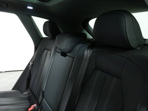 New 2025 Audi Q5 Premium Plus image 22