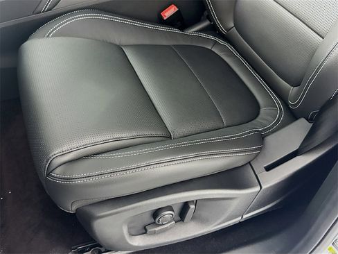 New 2024 Jaguar E-PACE R-Dynamic SE image 19