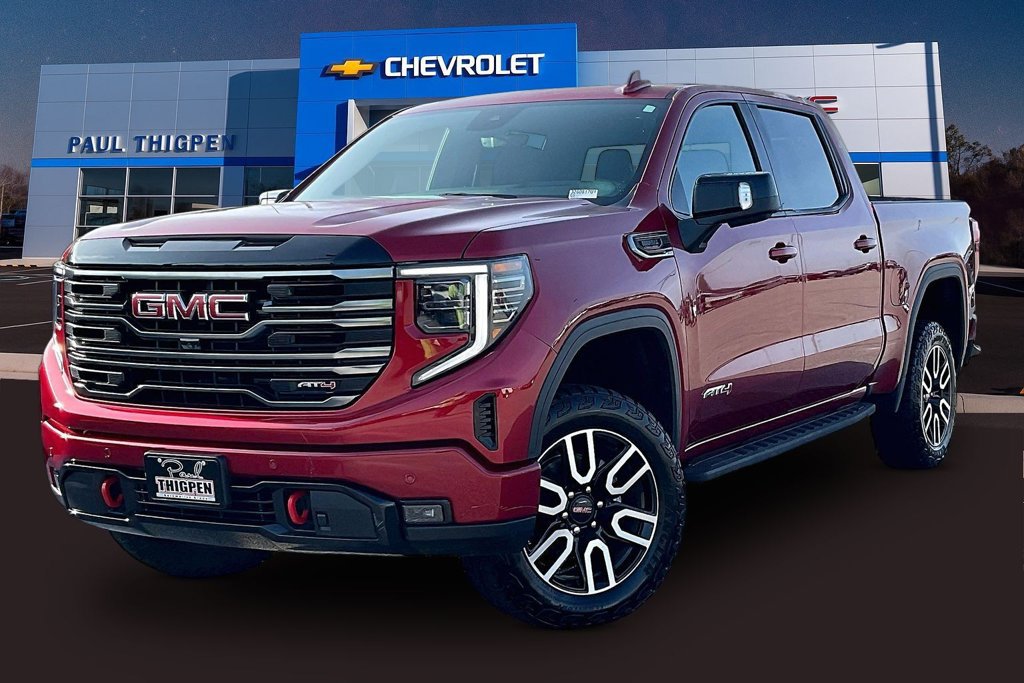 Used 2025 GMC Sierra 1500 AT4 w/ AT4 Premium Package AWD/4WD image 3