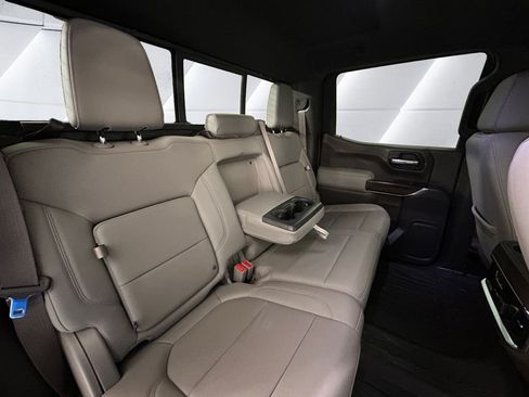 Used 2019 GMC Sierra 1500 SLT w/ SLT Premium Plus Package AWD/4WD image 16
