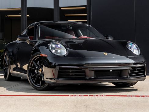 Certified 2021 Porsche 911 Carrera RWD image 6