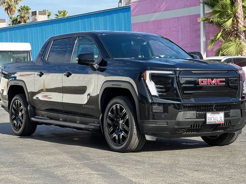 Used 2026 GMC Sierra EV Elevation w/ LPO, Elevation Dark Package AWD/4WD image 2