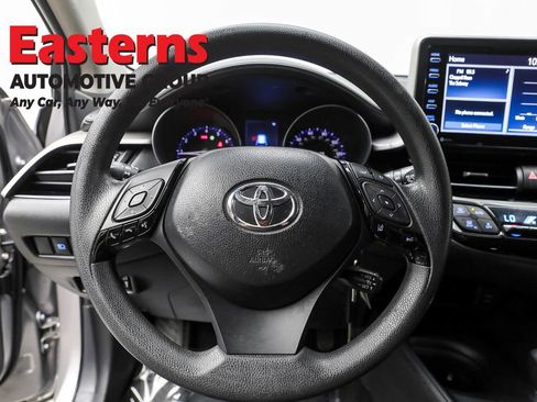 Used 2020 Toyota C-HR LE image 10