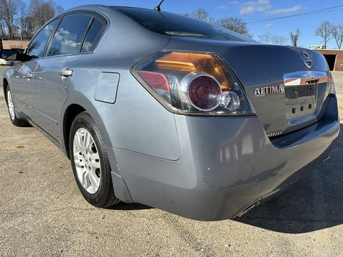 Used 2011 Nissan Altima HEV image 3