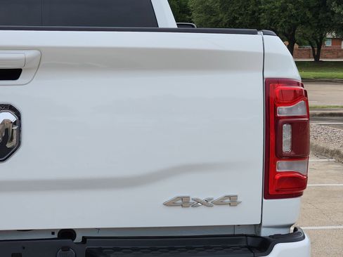 Used 2023 RAM 2500 Laramie AWD/4WD image 15