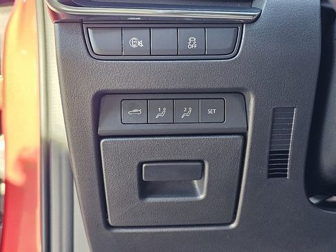 Certified 2025 MAZDA MAZDA3 s image 25