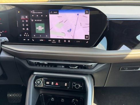 Used 2025 Audi Q5 Premium w/ Convenience Package image 13