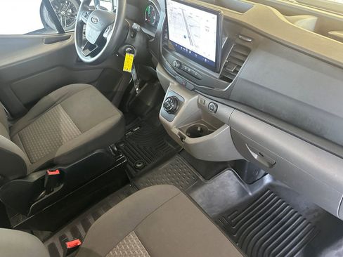Used 2022 Ford E-Transit Medium Roof w/ Load Area Protection Package image 18