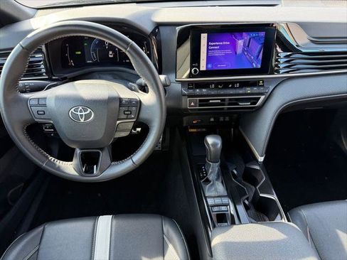 Certified 2025 Toyota Camry SE FWD image 10