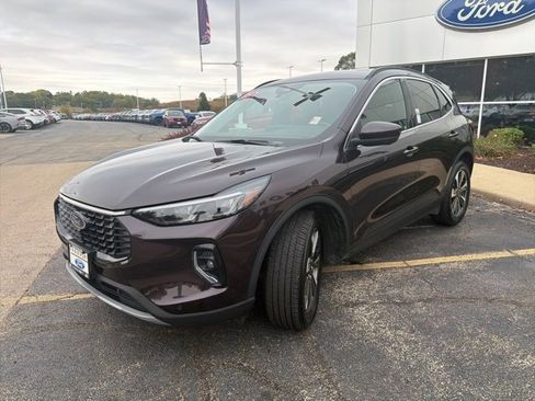 Certified 2023 Ford Escape Platinum image 3