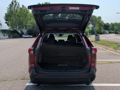 Used 2019 Toyota RAV4 XLE w/ Convenience Package AWD/4WD image 11