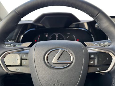 Used 2024 Lexus NX 300h AWD w/ Luxury Package image 19