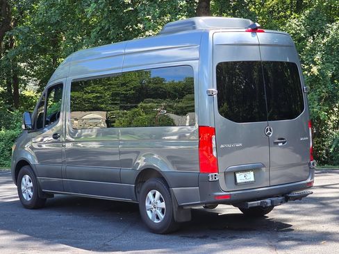 Used 2023 Mercedes-Benz Sprinter 2500 image 3