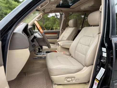 Used 2003 Lexus LX 470 4WD image 16