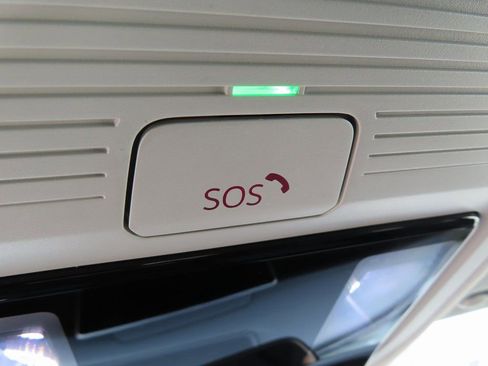 New 2026 Volkswagen Tiguan S image 10