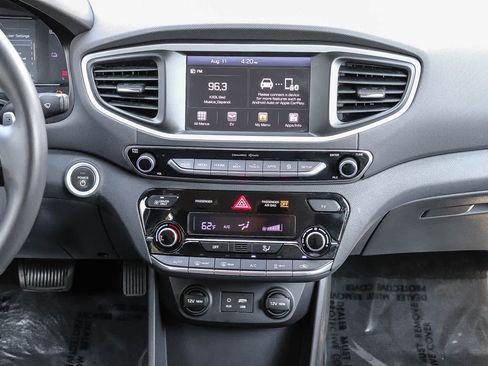 Used 2019 Hyundai Ioniq Electric FWD image 14